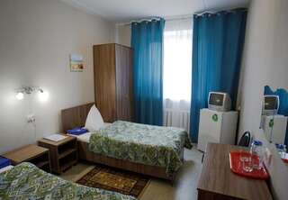 Гостиница Взлет Ахтубинск Двухместный номер эконом-класса с 2 отдельными кроватями-2